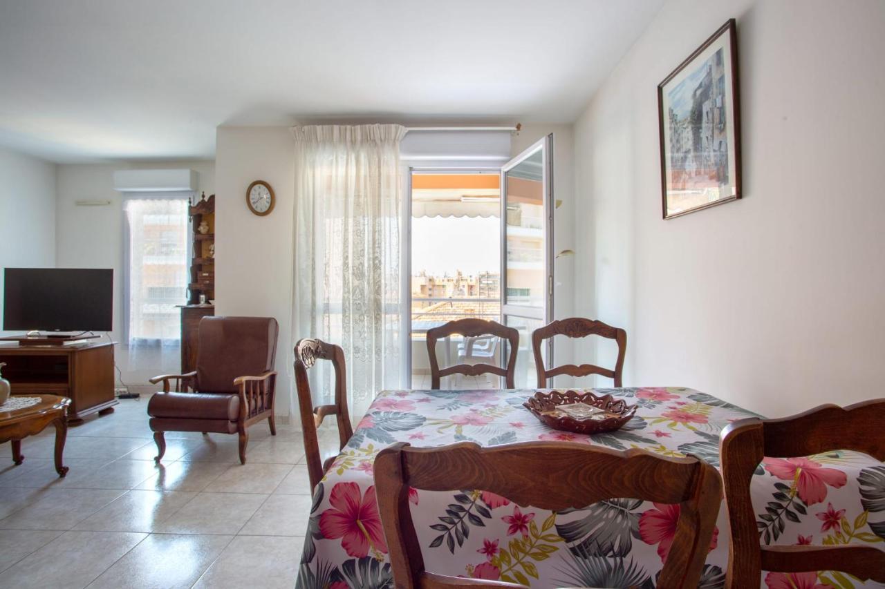Apartment With Sea View With Two Bedrooms Nice Ngoại thất bức ảnh